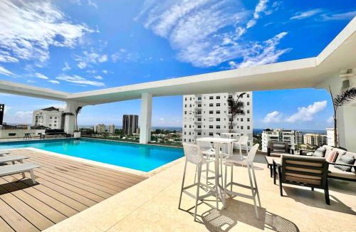 Sarasota Apartment | Comfy Apt, Rooftop Lounge, Pool
