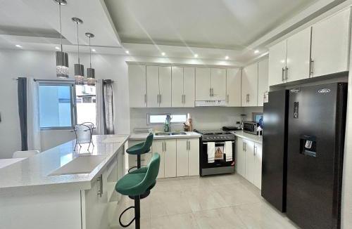 Rio San Juan Apartment | Apartamento Fonzeka B1 A 1 Min de Playa 3 habitaciones Lujo Parqueo