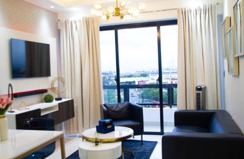 Renacimiento Apartment | Modern n Chic Apt w Social Area at Rooftop