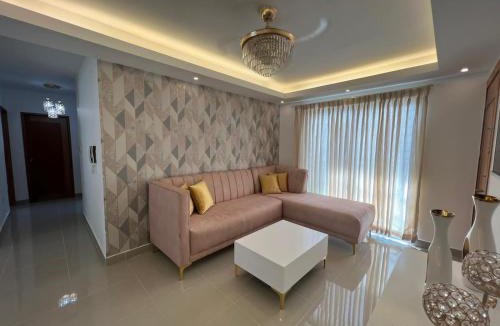 Moca Apartment | Precioso apartamento de 3 dormitorios y 2 baños con piscina.