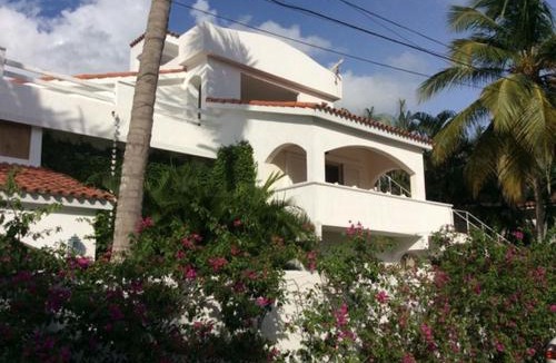 Dominicus House | Caraibidamari
