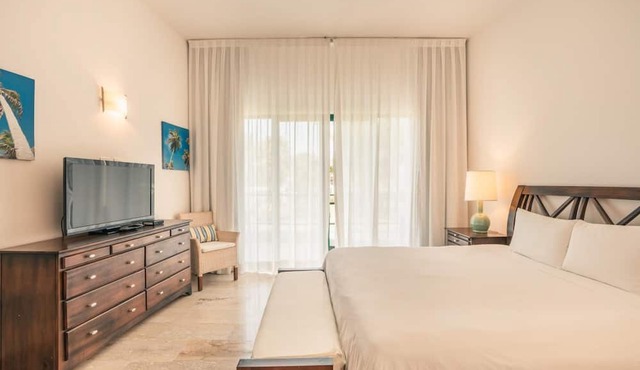 Balcony With Views 5 Guests 2 BR Sublime