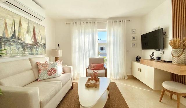 Serenity Villa in Green One F4