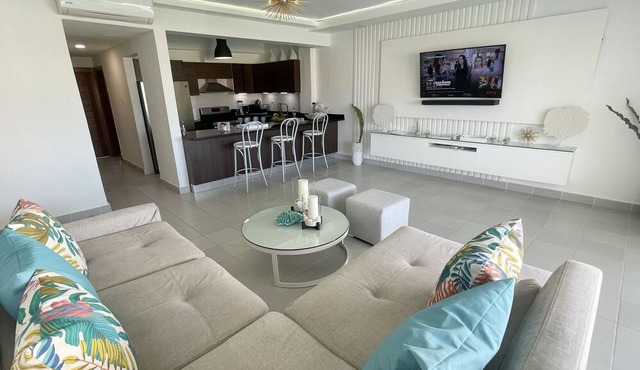 Relaxing 2 bedroom Ocean View with pool in Punta Cana