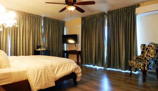 MON Hotel Boutique