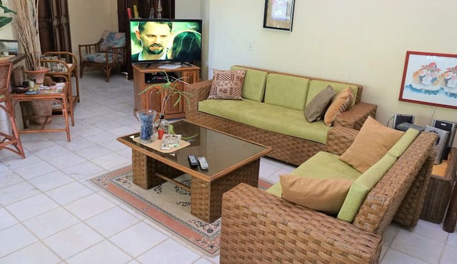 2 Bedroom 'Bird Watching Vacation' Villa