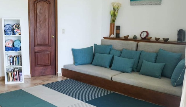 Spacious & quiet 3 BR Apt. with ocean view