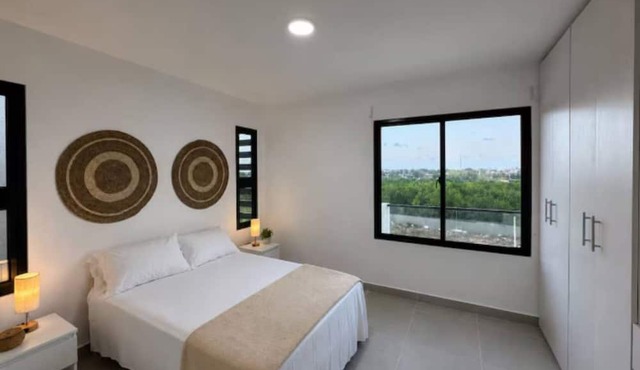 Cozy 2BR Apartment Pool Gated Community