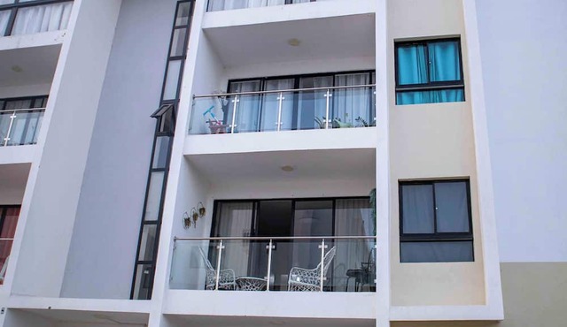 2 Air conditioned rooms at Baia Residences in Santiago