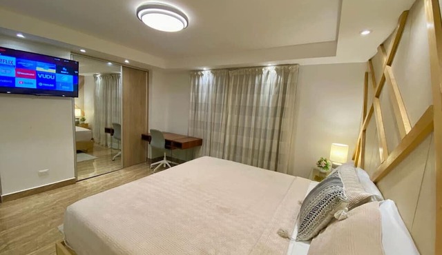Lovely Apartment in the Heart of the City: Renovated, Stylish Decor