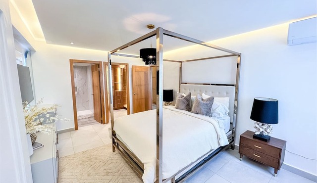 Lux Apt. in the downtown of Santo Domingo with rooftop Pool 🌴
