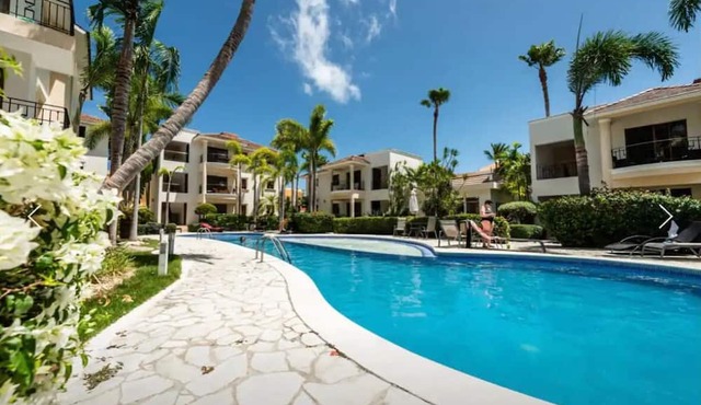 Modern 2BR Condo w/Pool & BBQ – Walk to El Cortecito Beach, Punta Cana. in Punta Cana