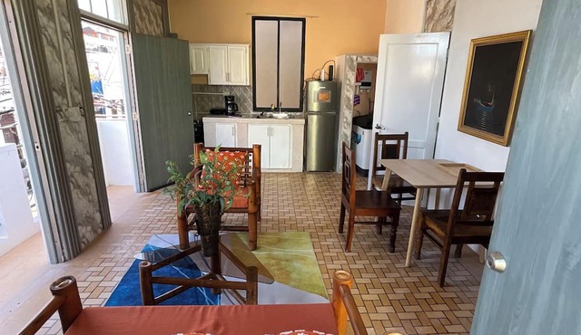 Spacious apartment in Zona Colonial. Walking distance to city Promenade in Distrito Nacional