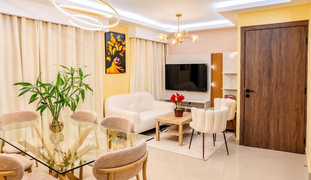 Modern 3BR Apartment Near SDQ Airport with Free Parking, Fast Wi-Fi in Santo Domingo Este