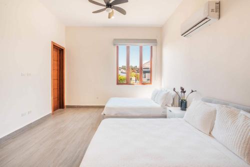 Tropical villa with picuzzi at Green Village BCA
