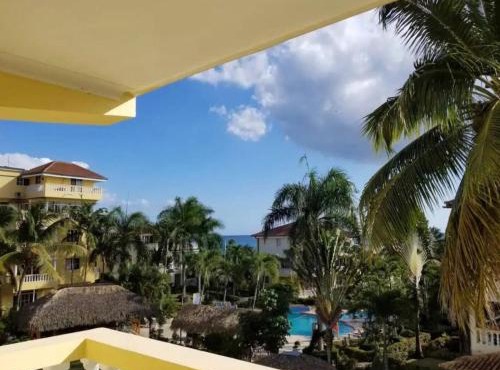 Beautiful villa with ocean view in Boca Chica