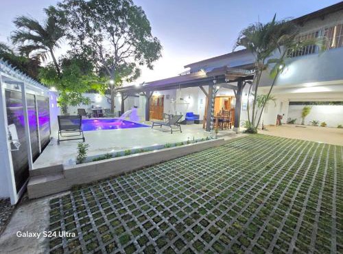Beautiful Villa a Few Steps from the Beach in Las Terrenas