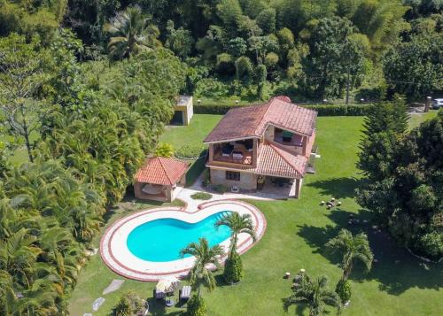 Villarosecaecolodgelosmogotes Poolfamily