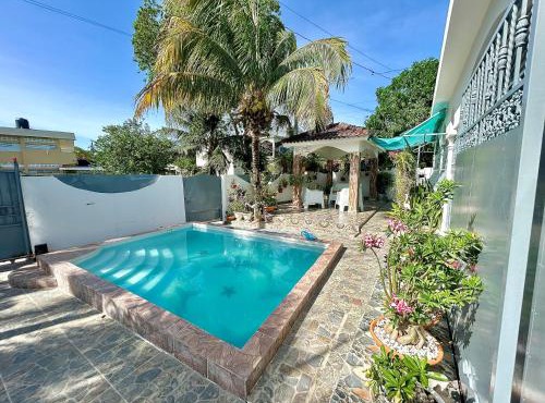 Villa Orquídea Hermosa Piscina A 2 min de la Playas de RSJ