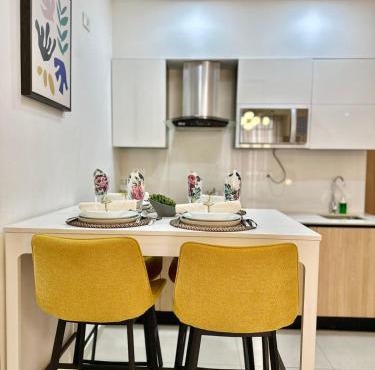 Modern Apartment in Arroyo Hondo with Pool Gym and Balcony